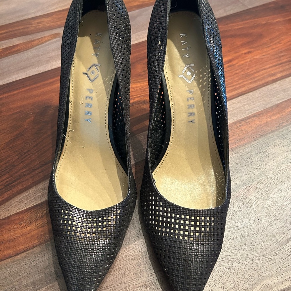 Katy Perry Collections Black Textured Heels